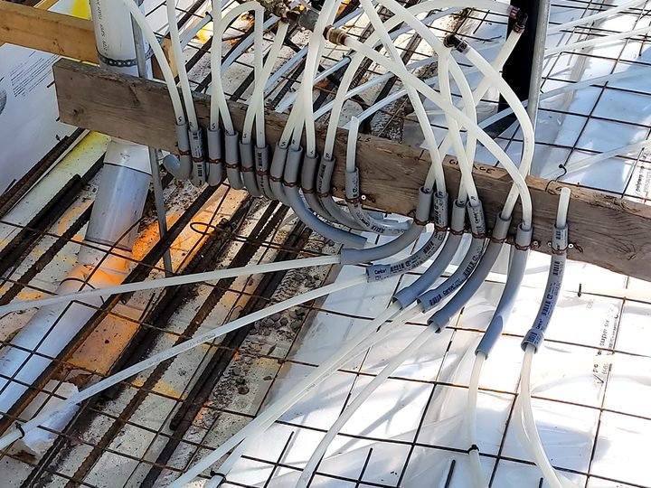 Heating tube connections and distribution detail