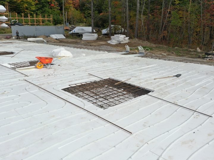 Floor insulation and heating preparation